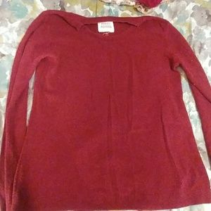 Maroon sweater